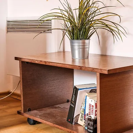Lägenhet Cedar 2 Bedroom By Flat Mаnager