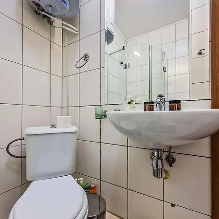 Апартаменти Cedar 2 Bedroom By Flat Mаnager *